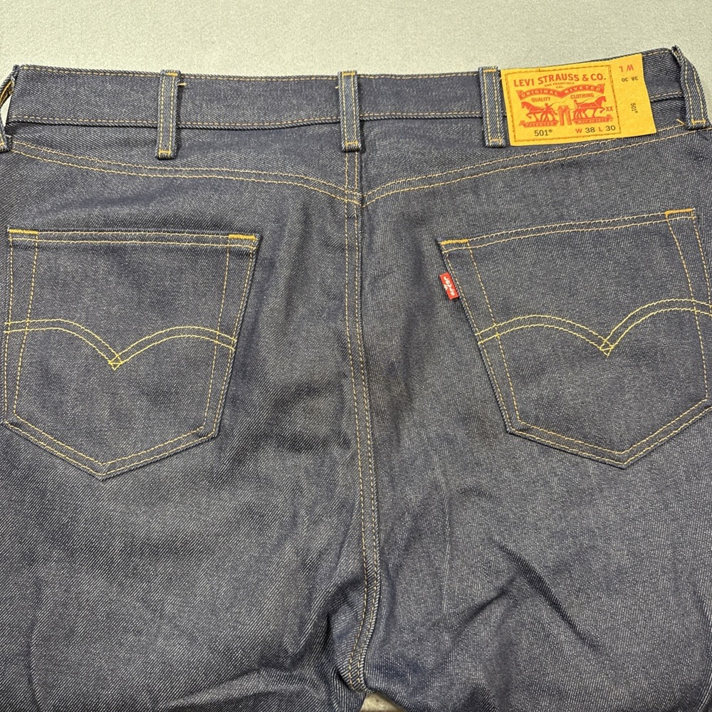 JEANS STRAGHT Levi's 501 Shrink-to-Fit MENS 38 X 30 NWOT ORIGINAL BUTTON FLY